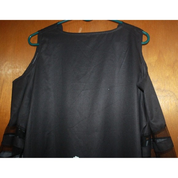 Silky Black Floral Dress Cold Shoulder 3/4 Peek-A-Boo Sleeves Coctail Party NWOT - Picture 6 of 7